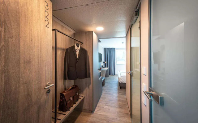 LOGINN Hotel Stuttgart Zuffenhausen