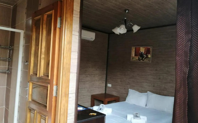 Seven Rock Cave Hotel