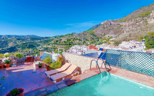 1131 Casa Almona
