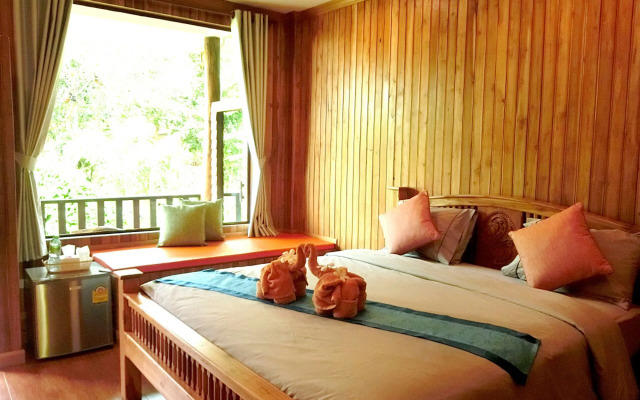 Ban Chom Samed Resort