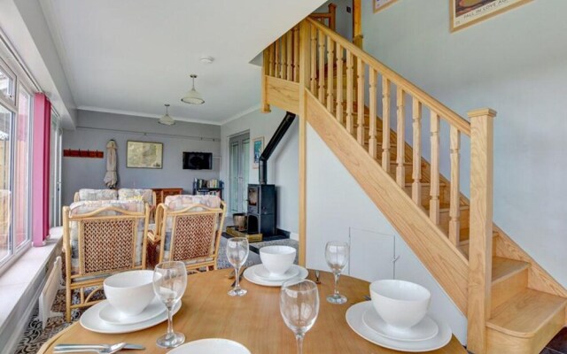 Peaceful Holiday Home in Saundersfoot With Garden