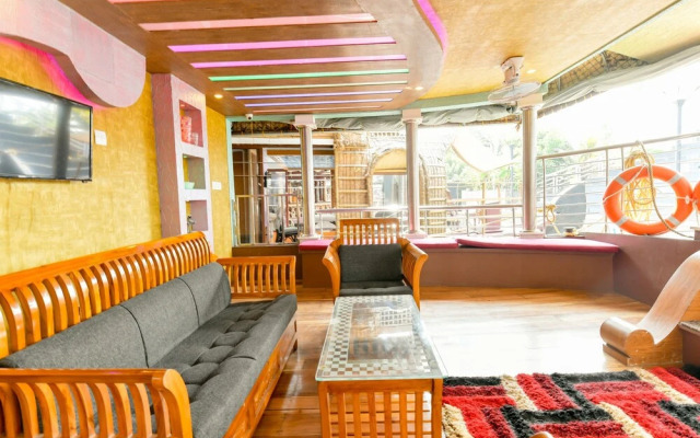 OYO 22272 Houseboat Anugraha 8 Bhk
