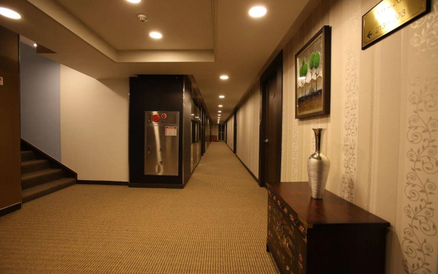 Hill house Hotel