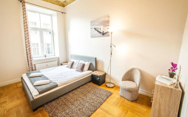 Mosaic Center Apartments