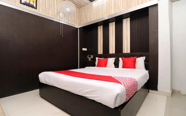 OYO Flagship 70228 Hotel Green Tower