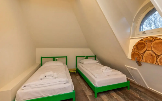 Charming Beach Villa With Thatched Roof