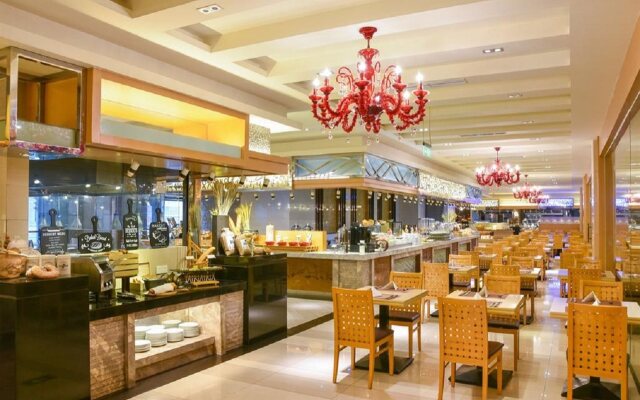 Crowne Plaza Shanghai Nanjing Road by IHG