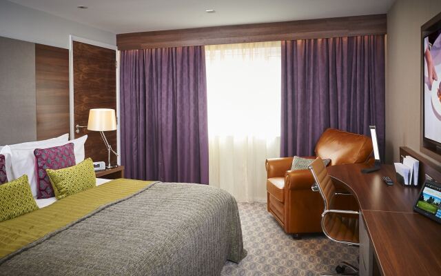The Waterfront Hotel Spa & Golf