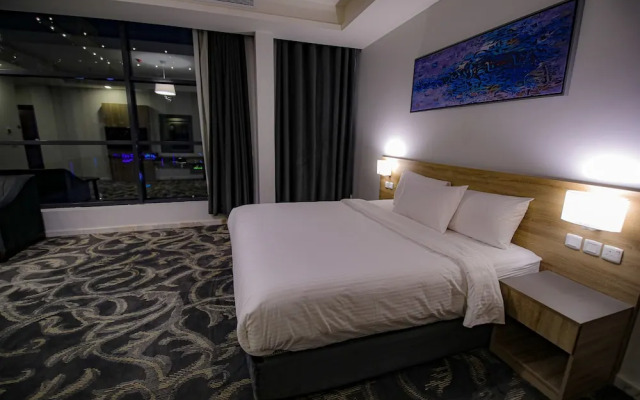 Laten Suites Al Salim Plaza