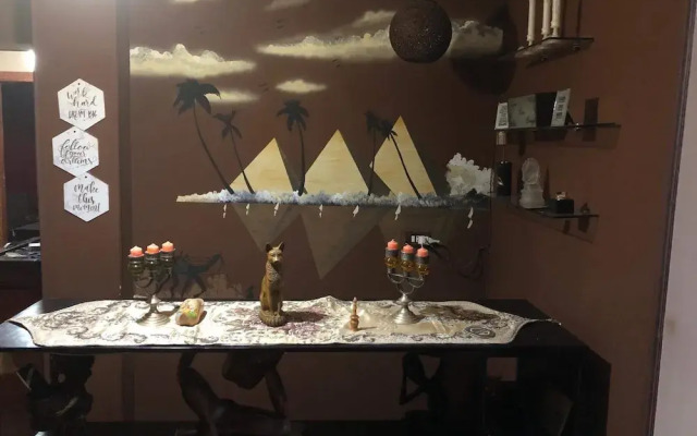 Explore Cairo From A Cozy Designed apt