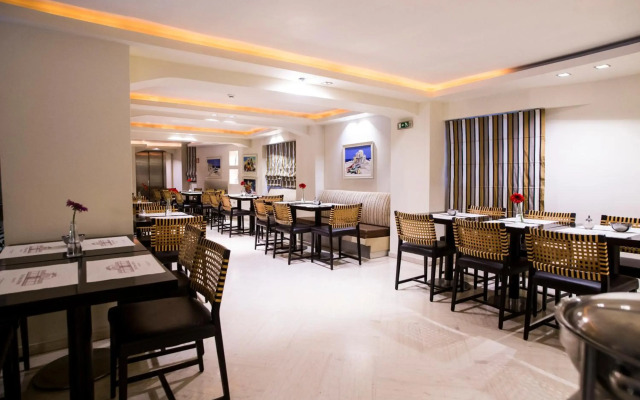 Davitel Tobacco Hotel