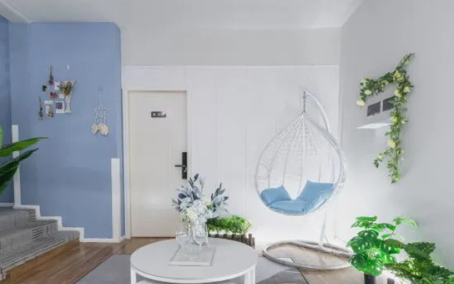 The Daze Apartment Hotel