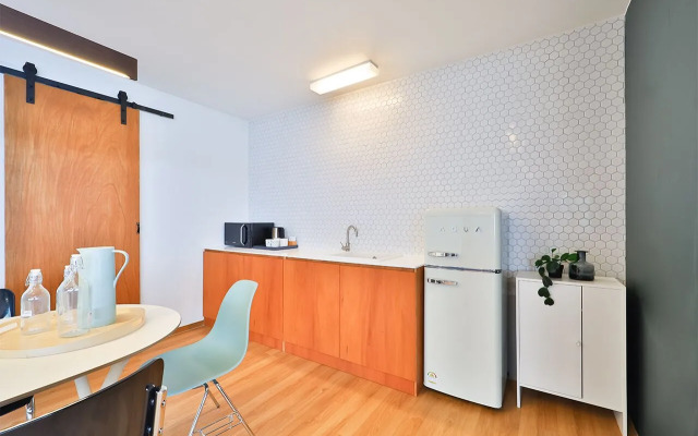 Hotel 701