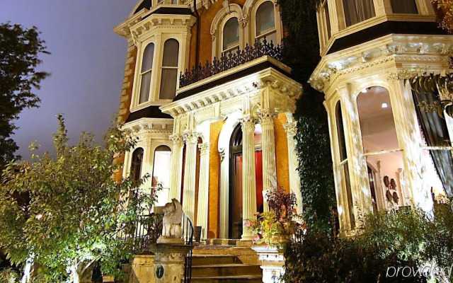 The Mansion On Delaware Ave