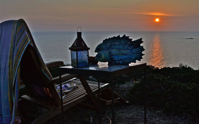 Poecylia Resort