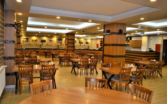 Sapran Deluxe Hotel