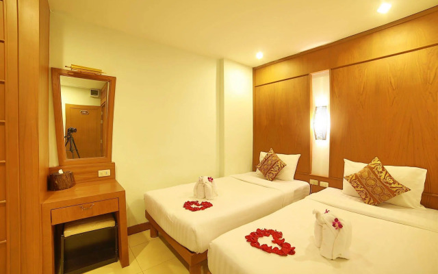 Lotus Hotel Patong