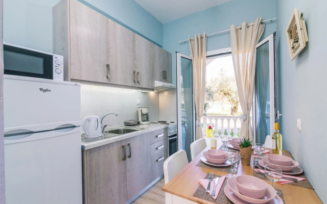 Lamda Apartments by Estia