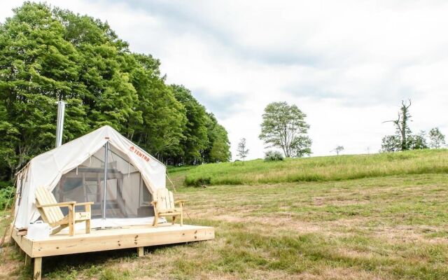 Tentrr - Fields of Dreams at Callicoon