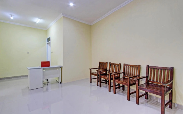 OYO 91603 Wisma Garuda