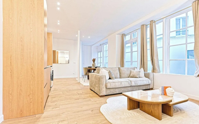 Superb Air-conditioned Flat Galeries Lafayette