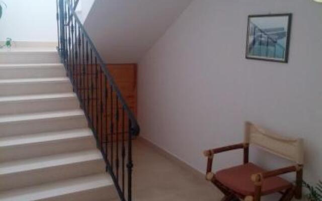 Apartments and Rooms Saric