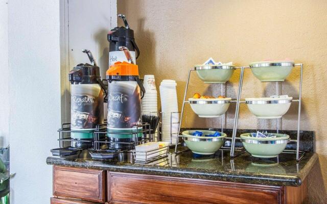 Quality Inn near Downtown Tucson