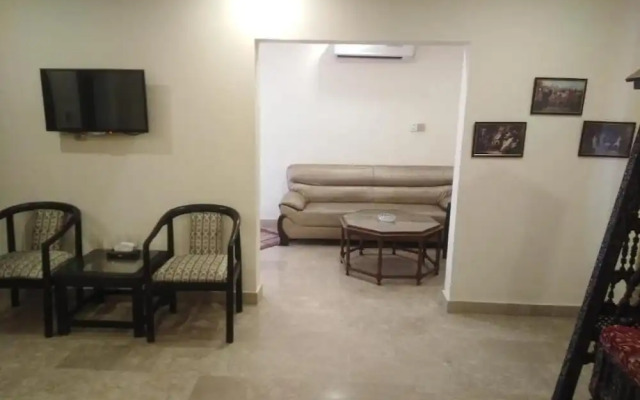Thikana Hotel