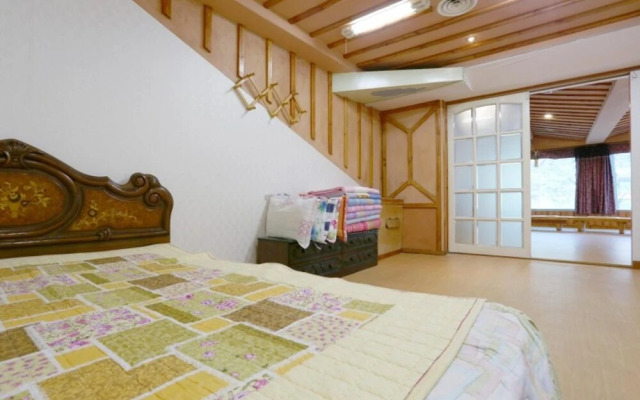 Pocheon Baekgung Garden Pension