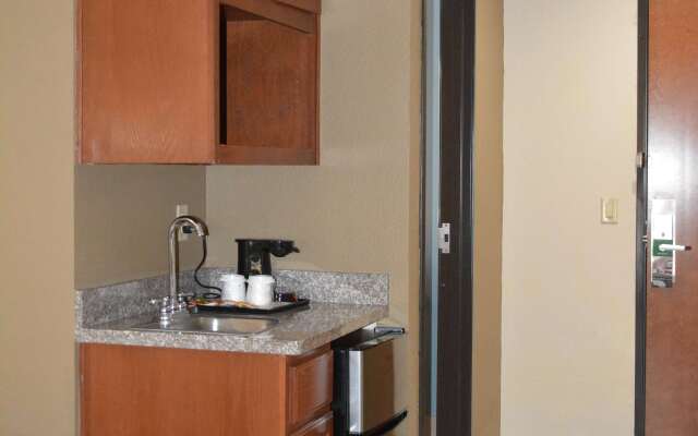 Wingate by Wyndham College Station South