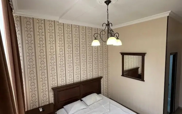 Ai̇si̇ Hotel