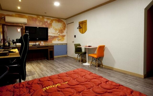 Some Motel