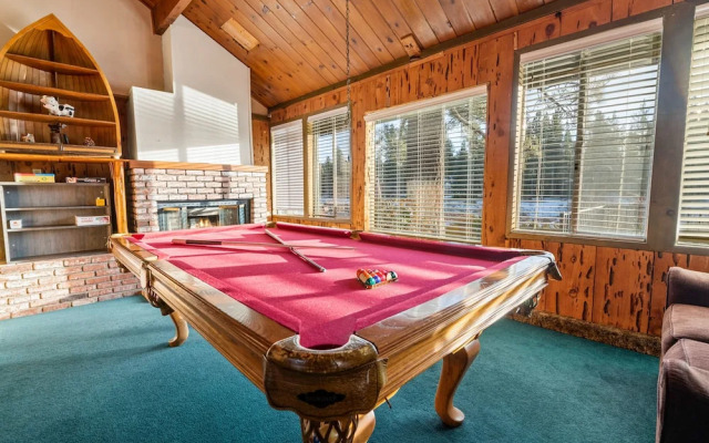 Blue Lagoon Lakefront