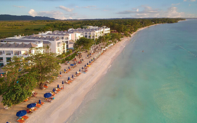 Azul Beach Resort Negril, Gourmet All Inclusive by Karisma