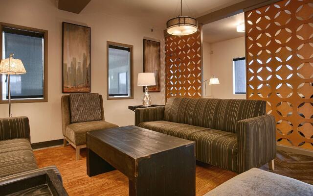 Best Western Plus The Four Corners Inn