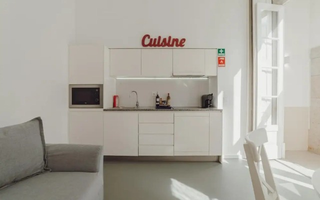 Porto Modern Downtown Apartment B With Garden