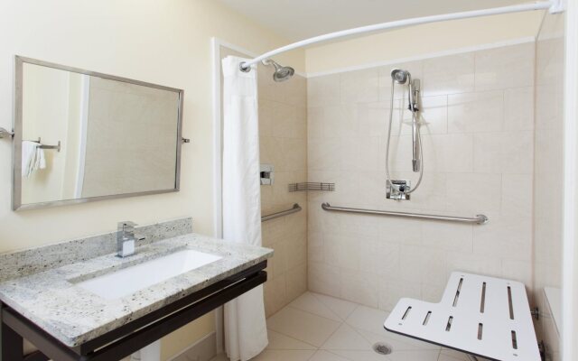 Holiday Inn Express Dalton