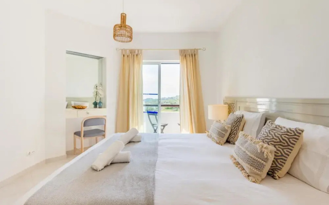 Clube Albufeira, Family Holidays with Pool View