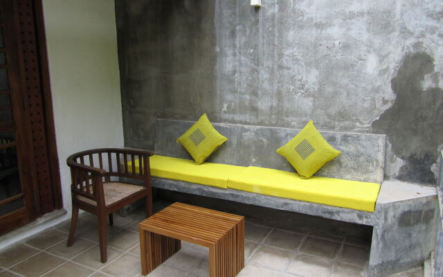 Isana Beach House