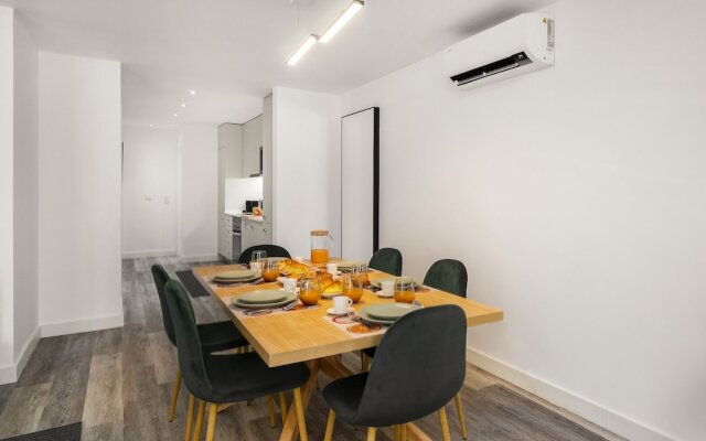 Urban Oasis Premium Location w AC