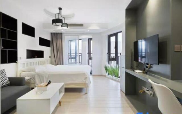 Muse Art Apartment (Chongqing Yuanjiagang Heavy Medical Store)