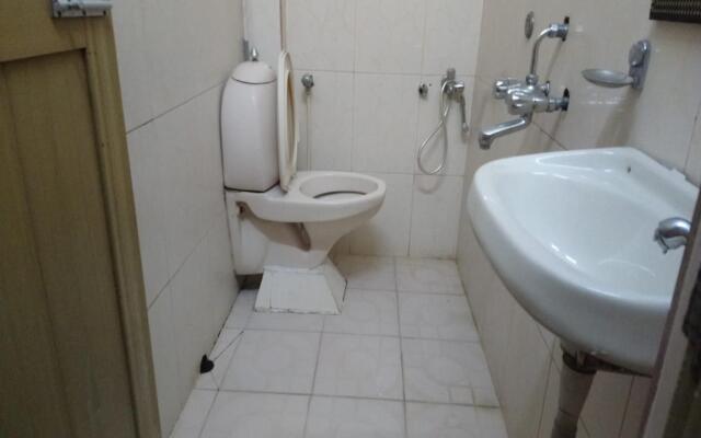 SPOT ON 36080 Hotel Hari International
