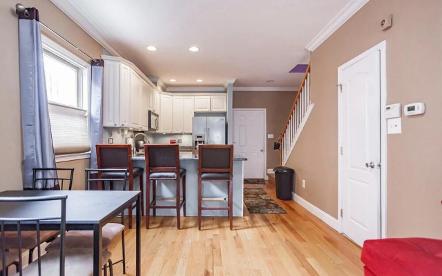 917 S 8th St. · Stylish 3 bedroom home in Bella Vista
