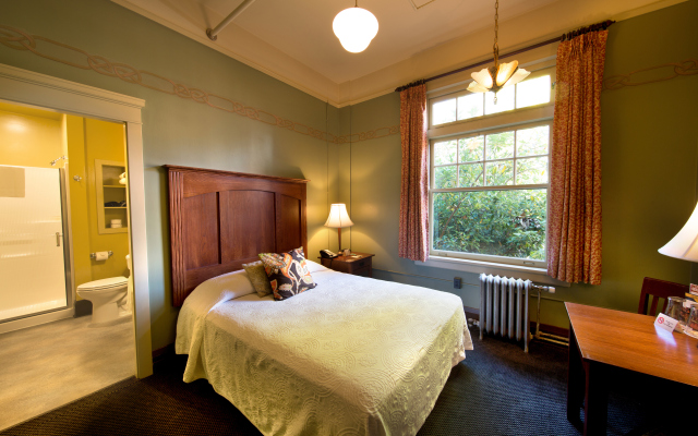 McMenamins Grand Lodge