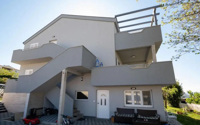 Panoramic View Apartment ILM