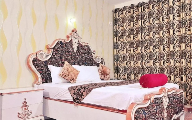 Lahore Hotel