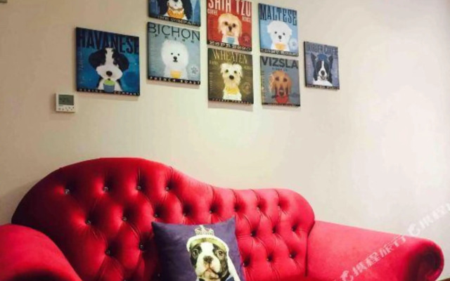 Super 8 Kaifeng City Government