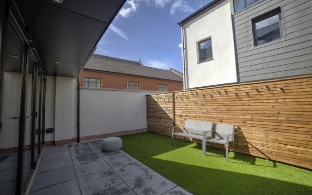 Modern 4 Bed Manchester Town House