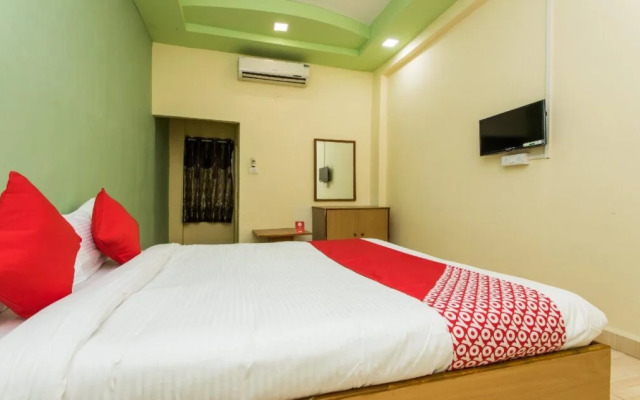 OYO 13496 Hotel Royal park