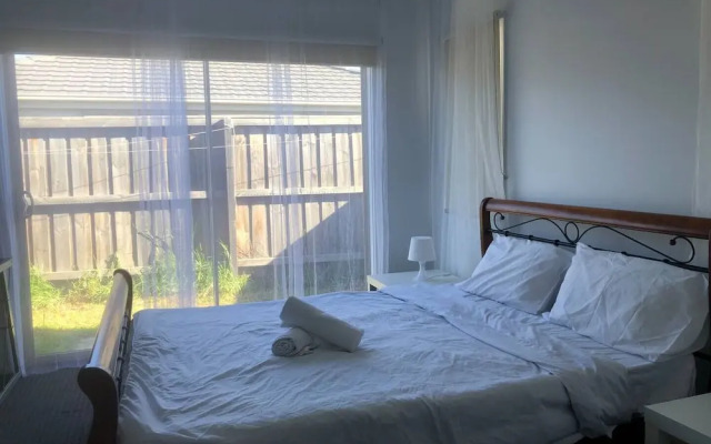 Serenity Home 9 by Hiverooms
